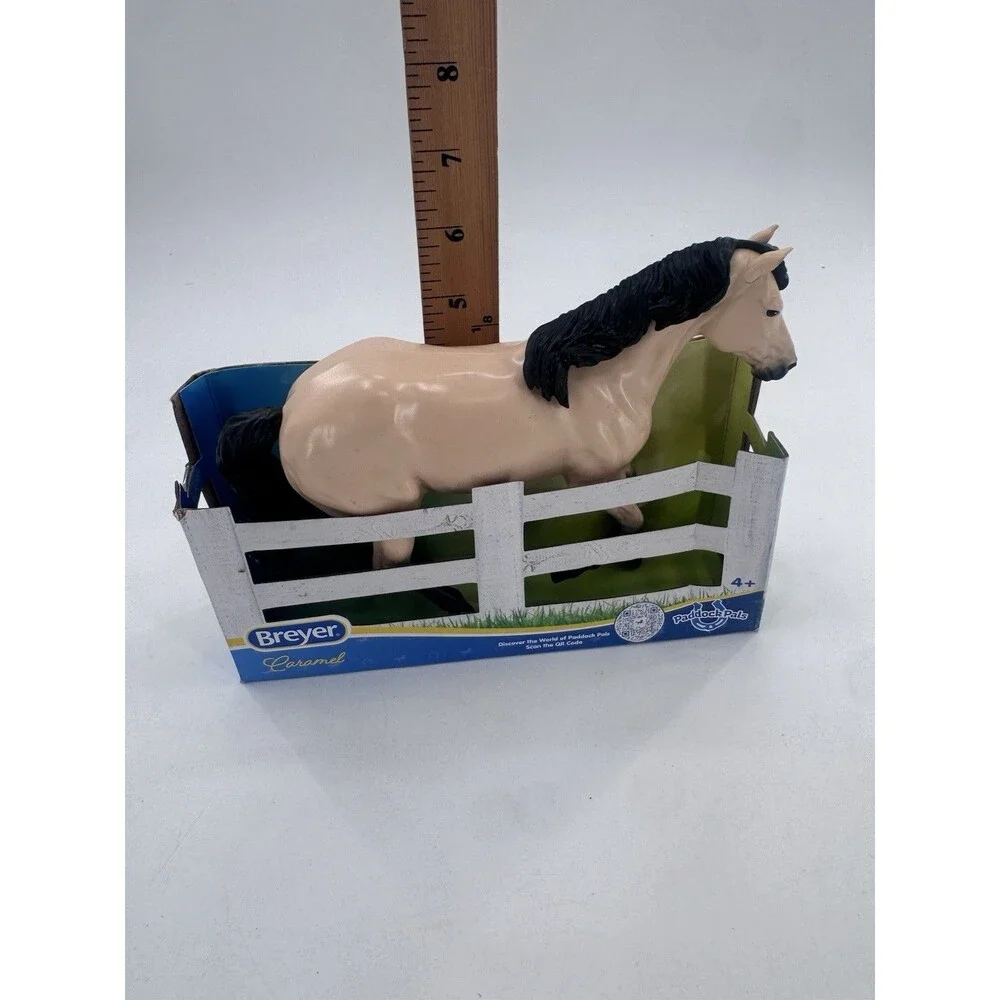 Breyer horses Paddock Pals Caramel Figure Fast Shipping New Read